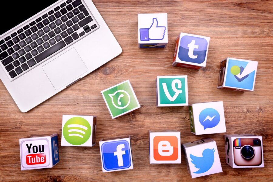 Image Volontaire pour la communication et les réseaux sociaux